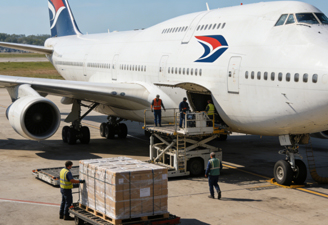 适合高时效 / 高价值货物